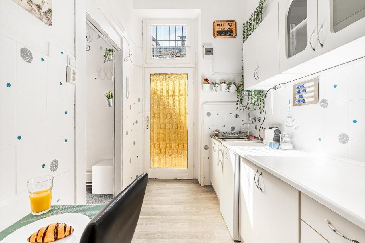 Sunny Dots Apartment - Free Parking! ブダペスト エクステリア 写真
